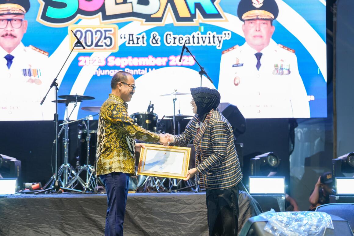 Gema Sulbar 2025 Raih Penghargaan KEN, Bukti Pariwisata Sulbar Makin Dikenal Nasional